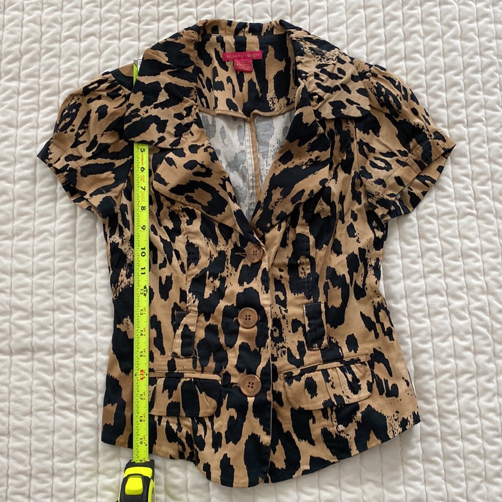 SUNNY LEIGH Animal Print Collar Short Sleeve Blazer/Blouse Size Small - Picture 10 of 10